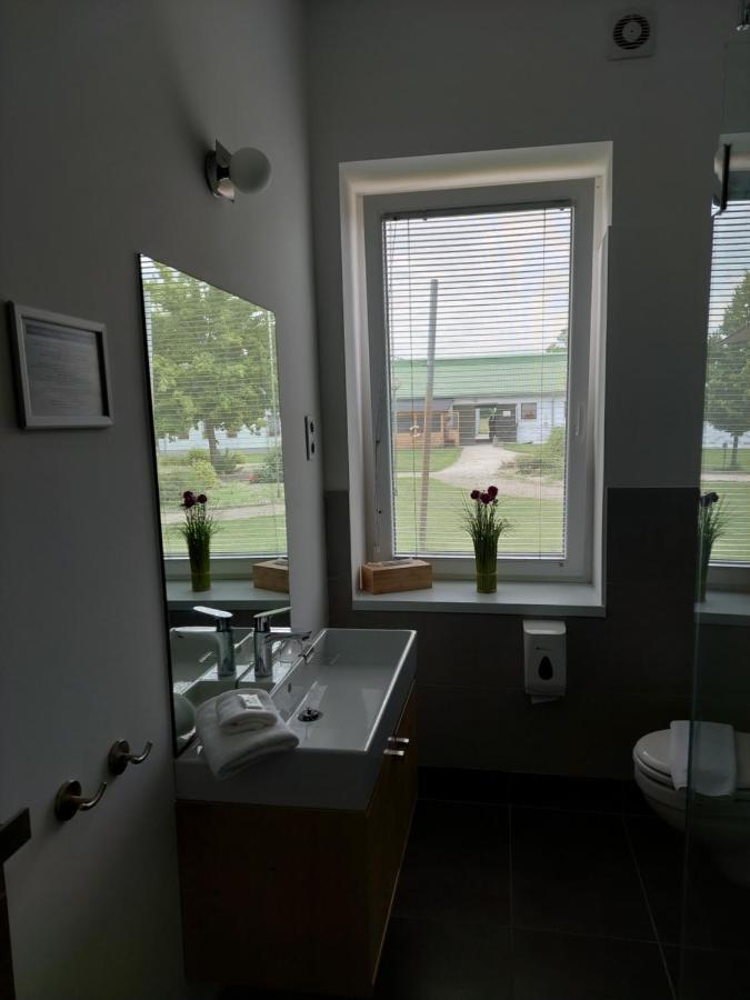 Hédervári Lovas Vendégház Extérieur photo