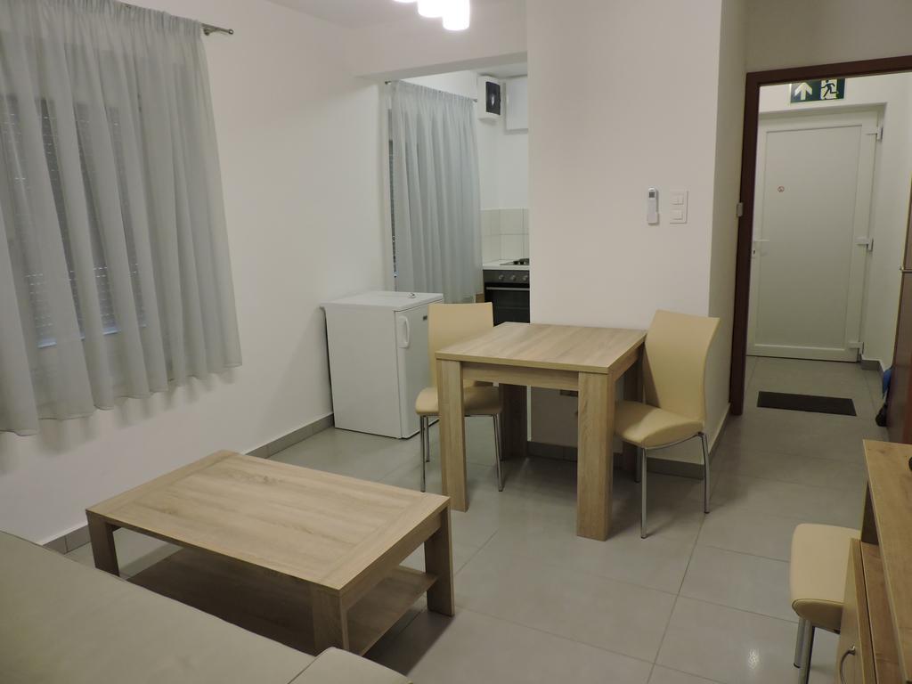 Hédervári Lovas Vendégház Extérieur photo